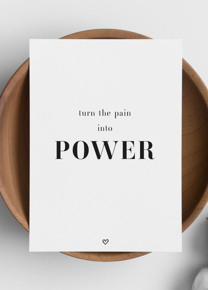 Donari Postkarte turn the pain into power Szene