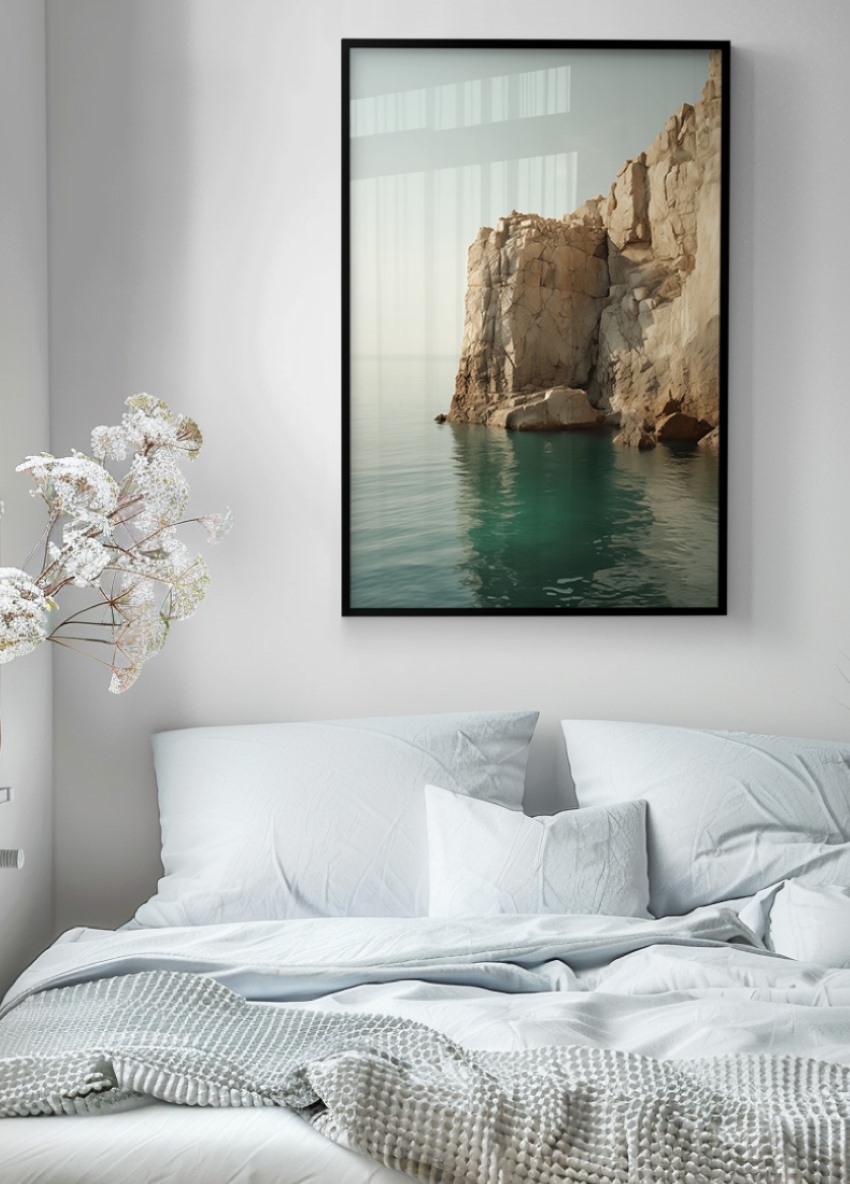 Klippe im Wasser in Beige und Blau